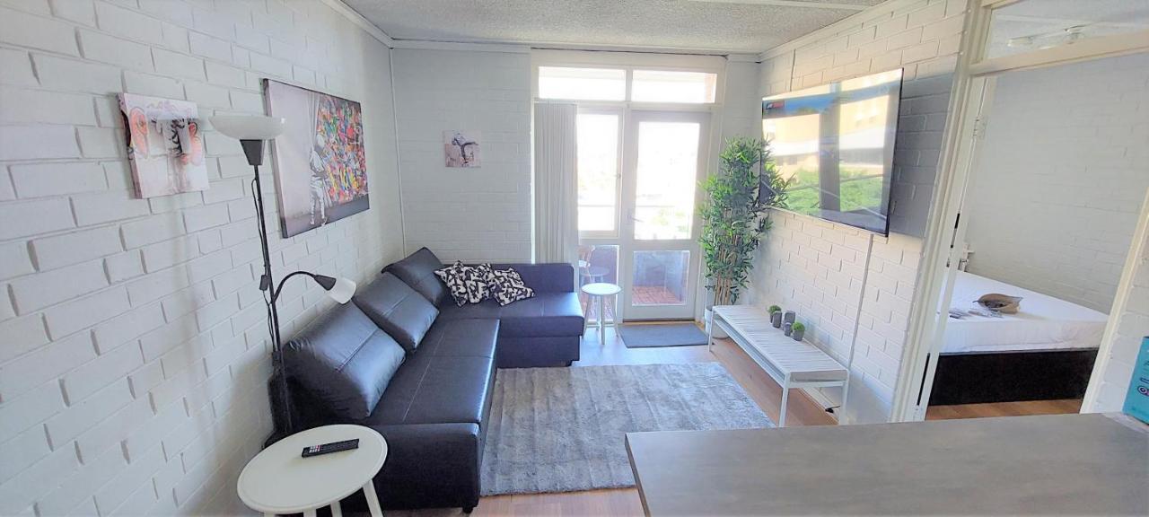 Sky High On Arundel - Central Fremantle Apartment 외부 사진