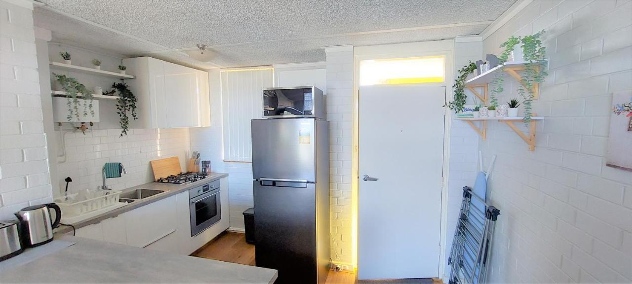 Sky High On Arundel - Central Fremantle Apartment 외부 사진